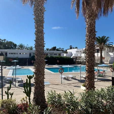 Chaparral Studio With Terrace And Pool View شقة طوستا ديل سيلونثيو